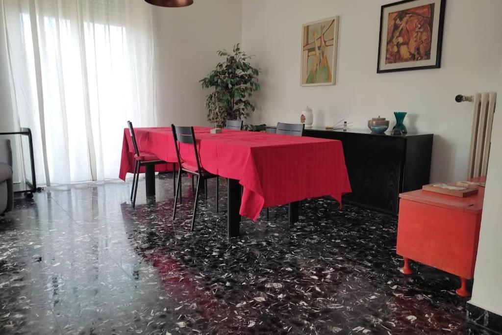 Casa Di Pipo - Appartamento Davanti Al Mare Pescara Buitenkant foto