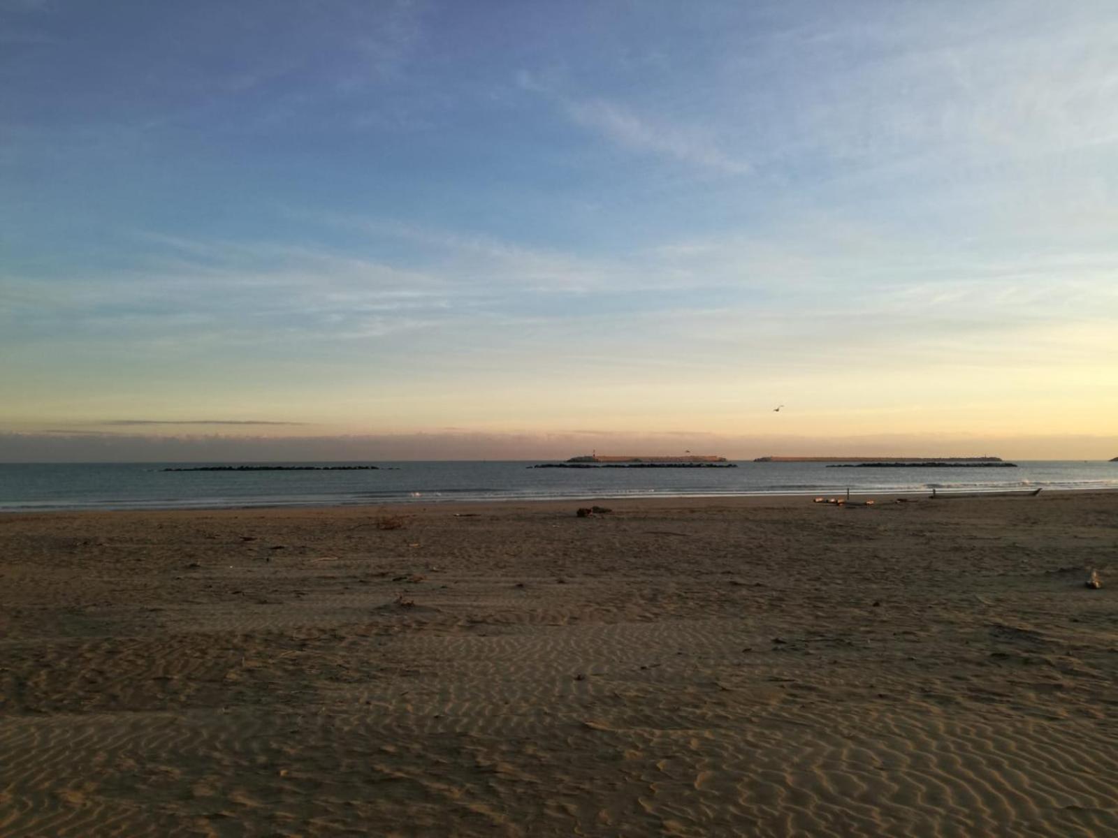 Casa Di Pipo - Appartamento Davanti Al Mare Pescara Buitenkant foto
